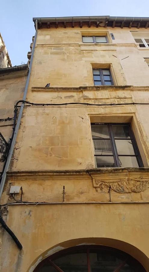 Joli Appartement "Serenite " Arles Bagian luar foto