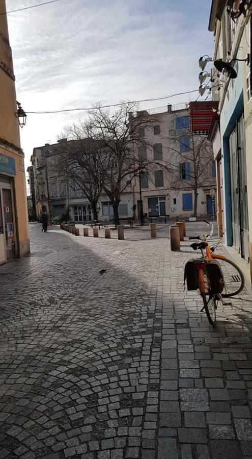 Joli Appartement "Serenite " Arles Bagian luar foto